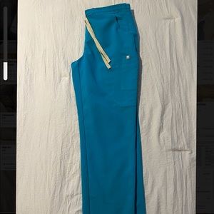 FIGS | Figs small yola in color teal